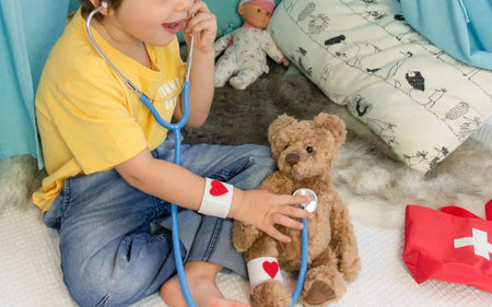 Doctor Kits For Kids - How Do They Enhance Your Child's Development?