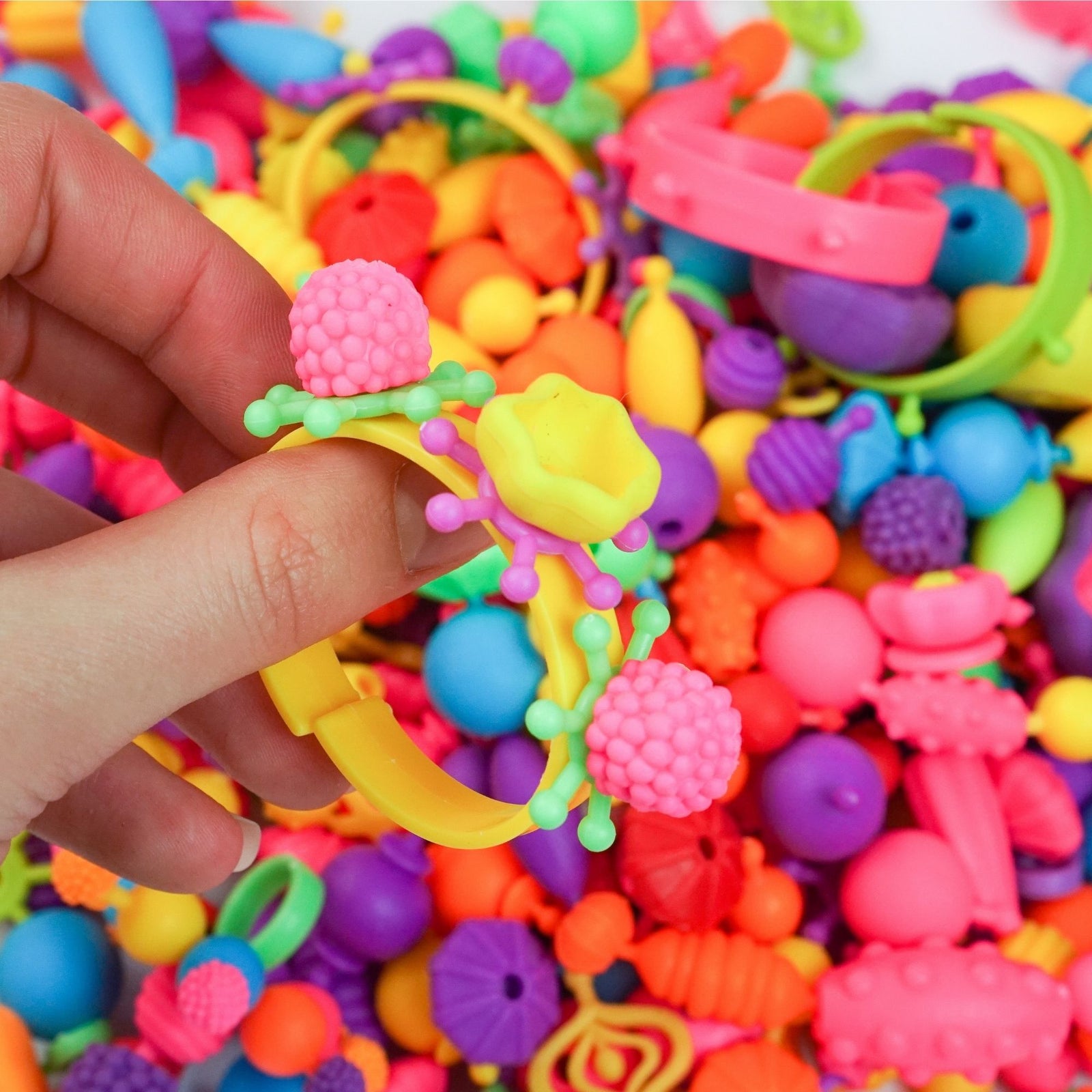 Pop Beads Jewelry making Kit for Kids, Crafts Beading Kit for Girls - Axel Adventures