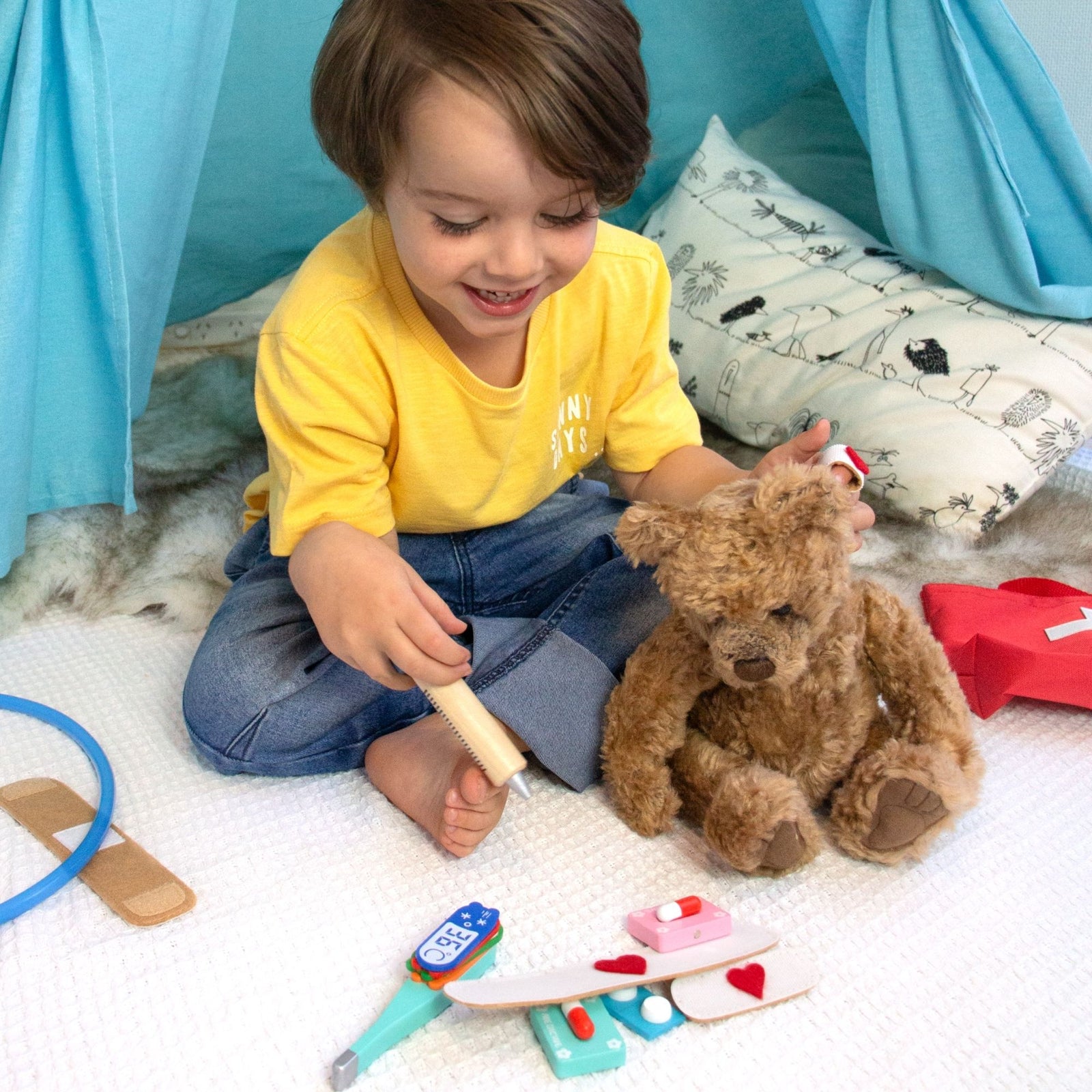 Montessori Wooden Doctor Kit, Pretend Play Medical Playset - Axel Adventures